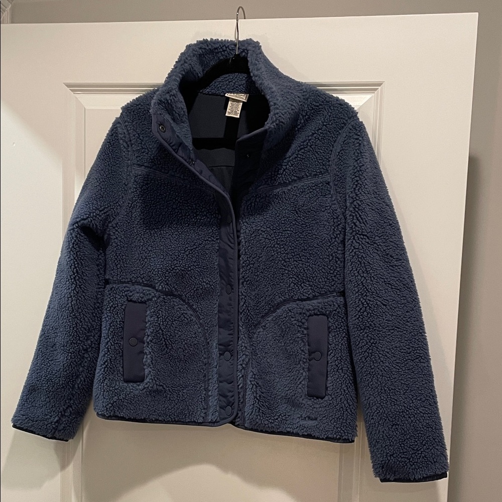 Women’s Bean’s Sherpa Fleece Jacket in Periwinkle Blue